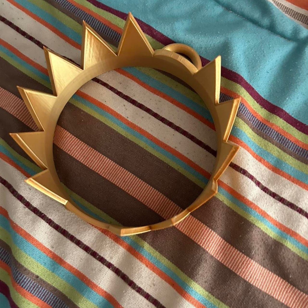 Melanie Hades crown